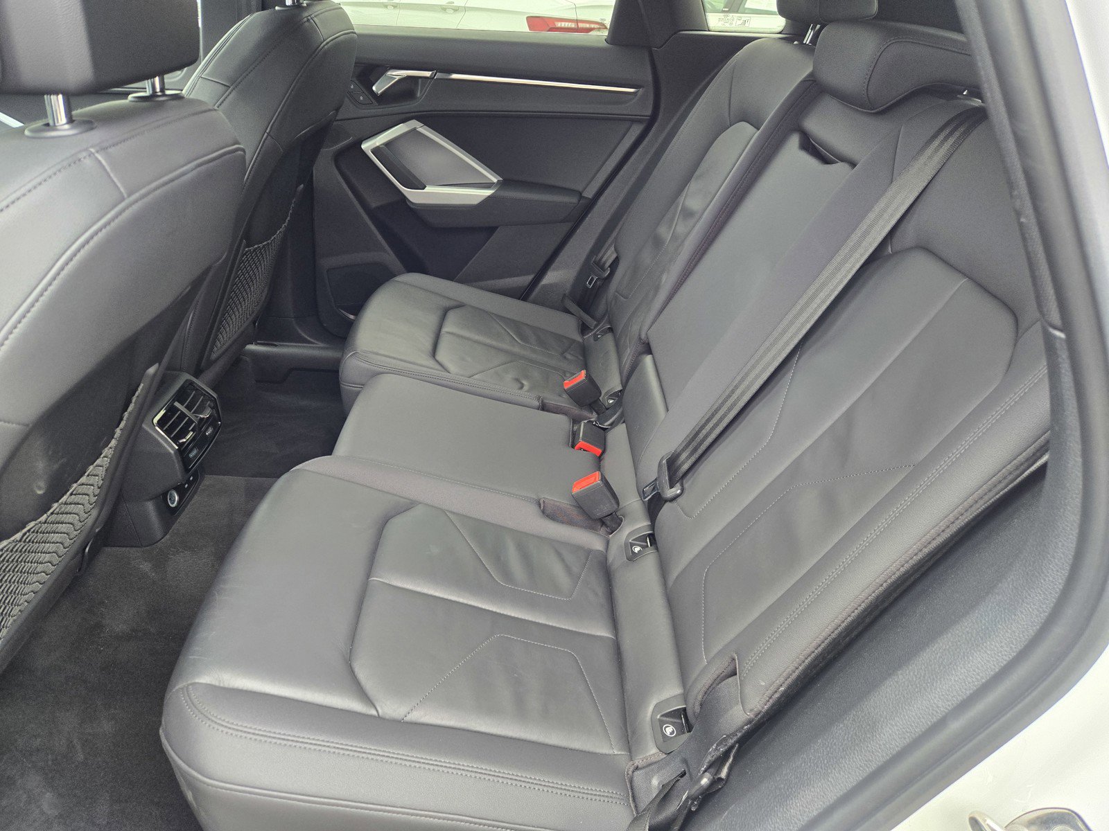 Used 2021 Audi Q3 2.0T Premium image 12