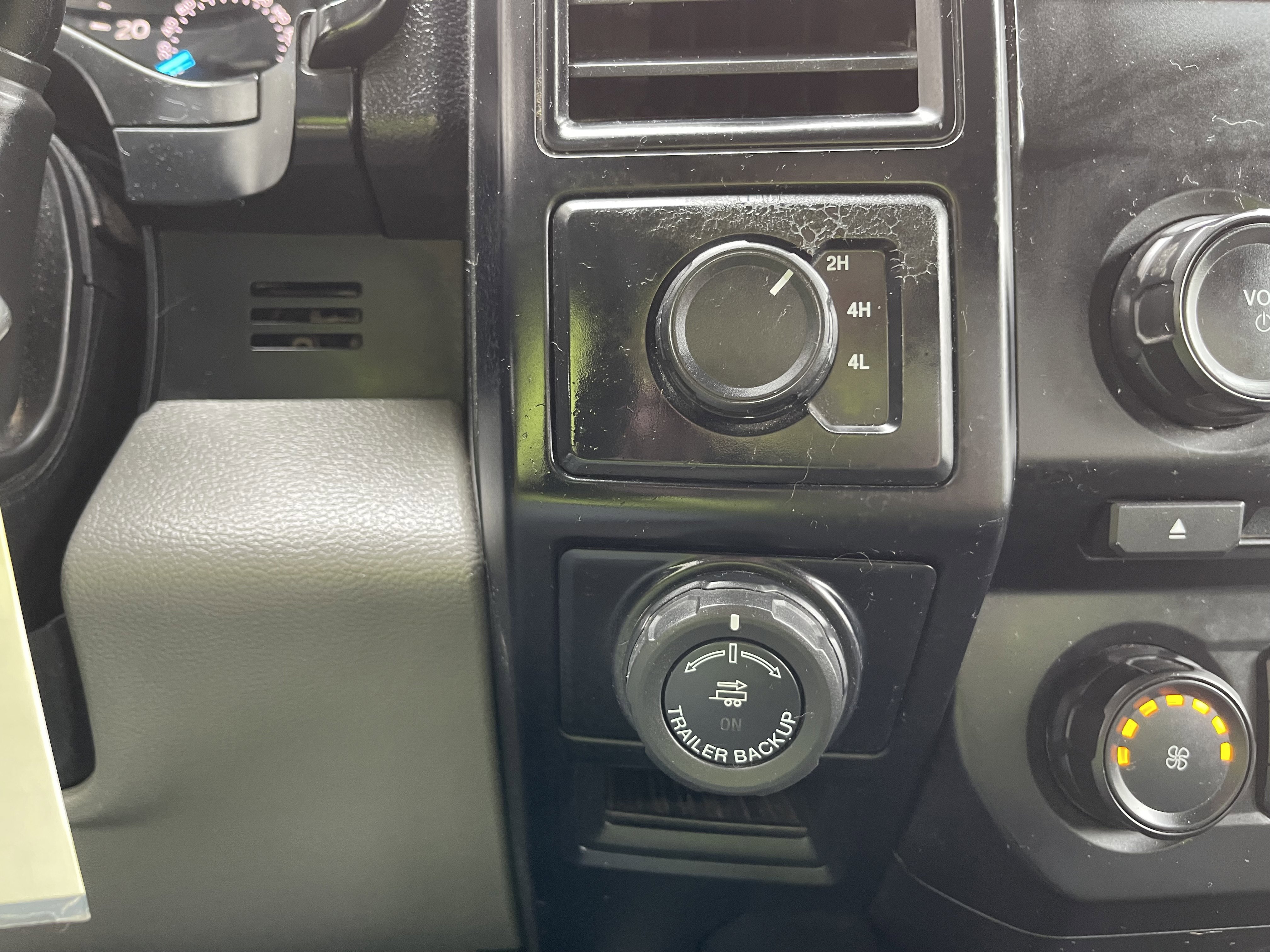 Used 2016 Ford F150 XL w/ Equipment Group 101A Mid image 18