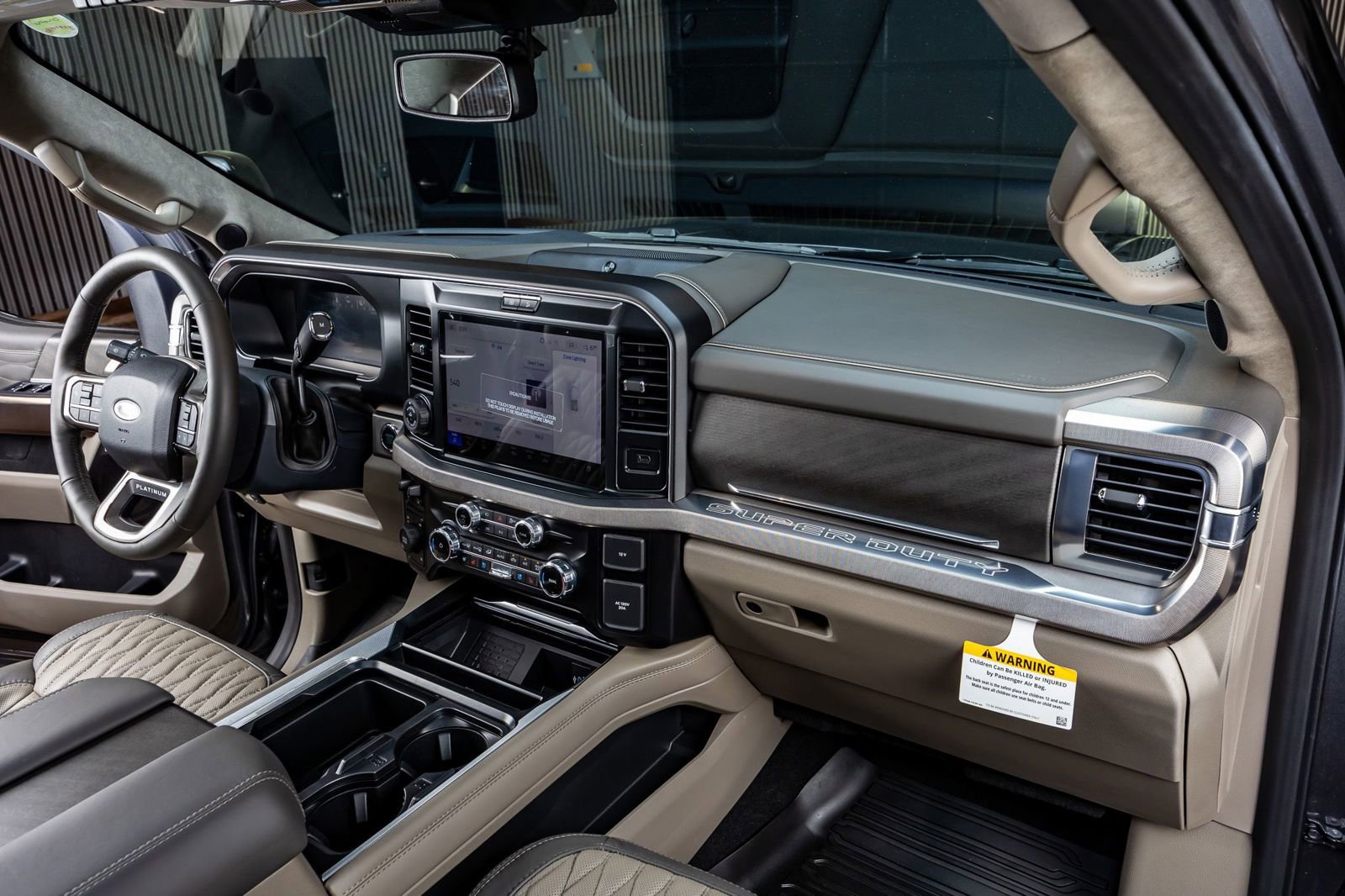 Used 2026 Ford F450 Platinum w/ Platinum Plus Package image 18