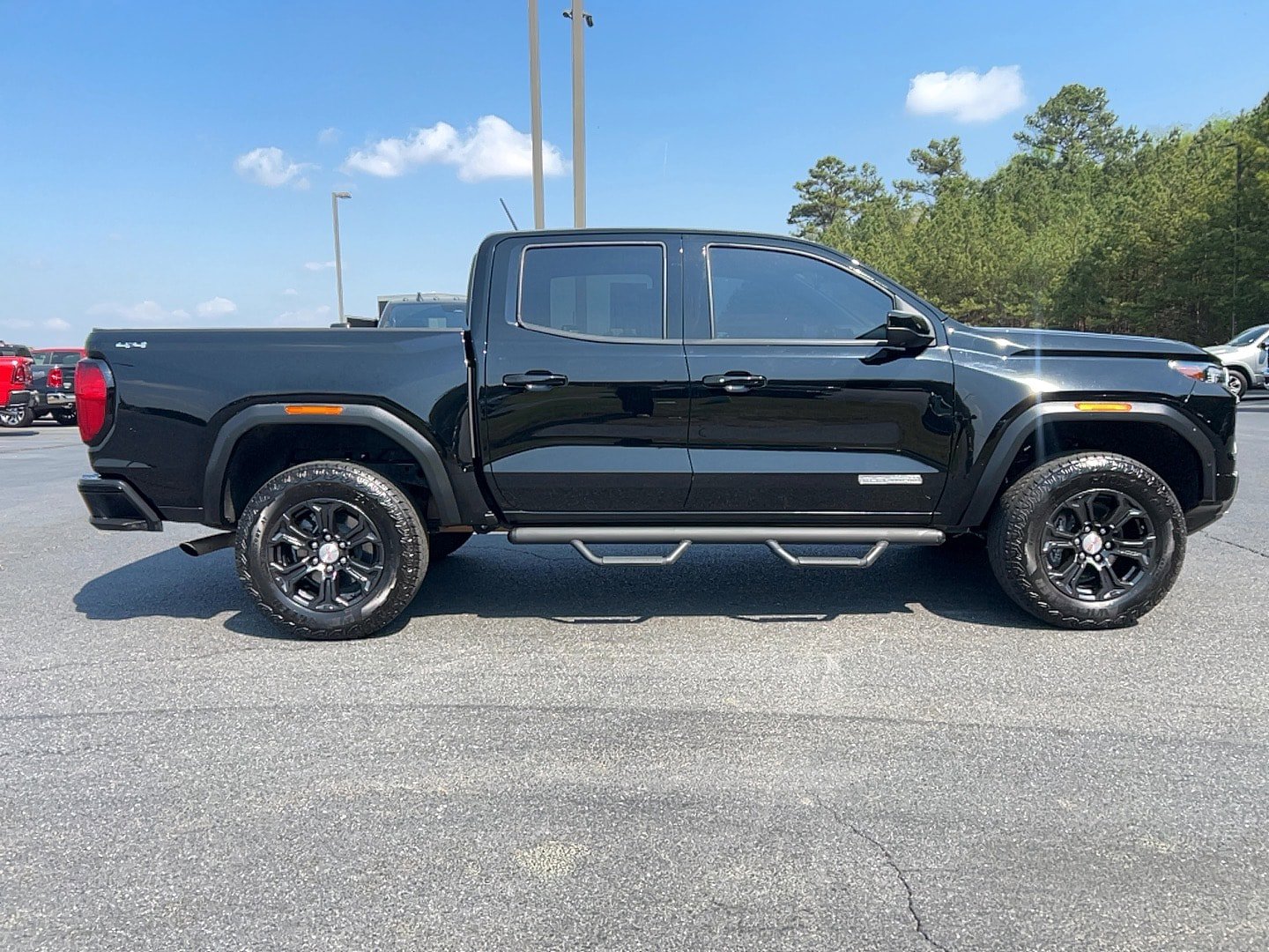 Used 2024 GMC Canyon Elevation w/ Convenience Package image 4