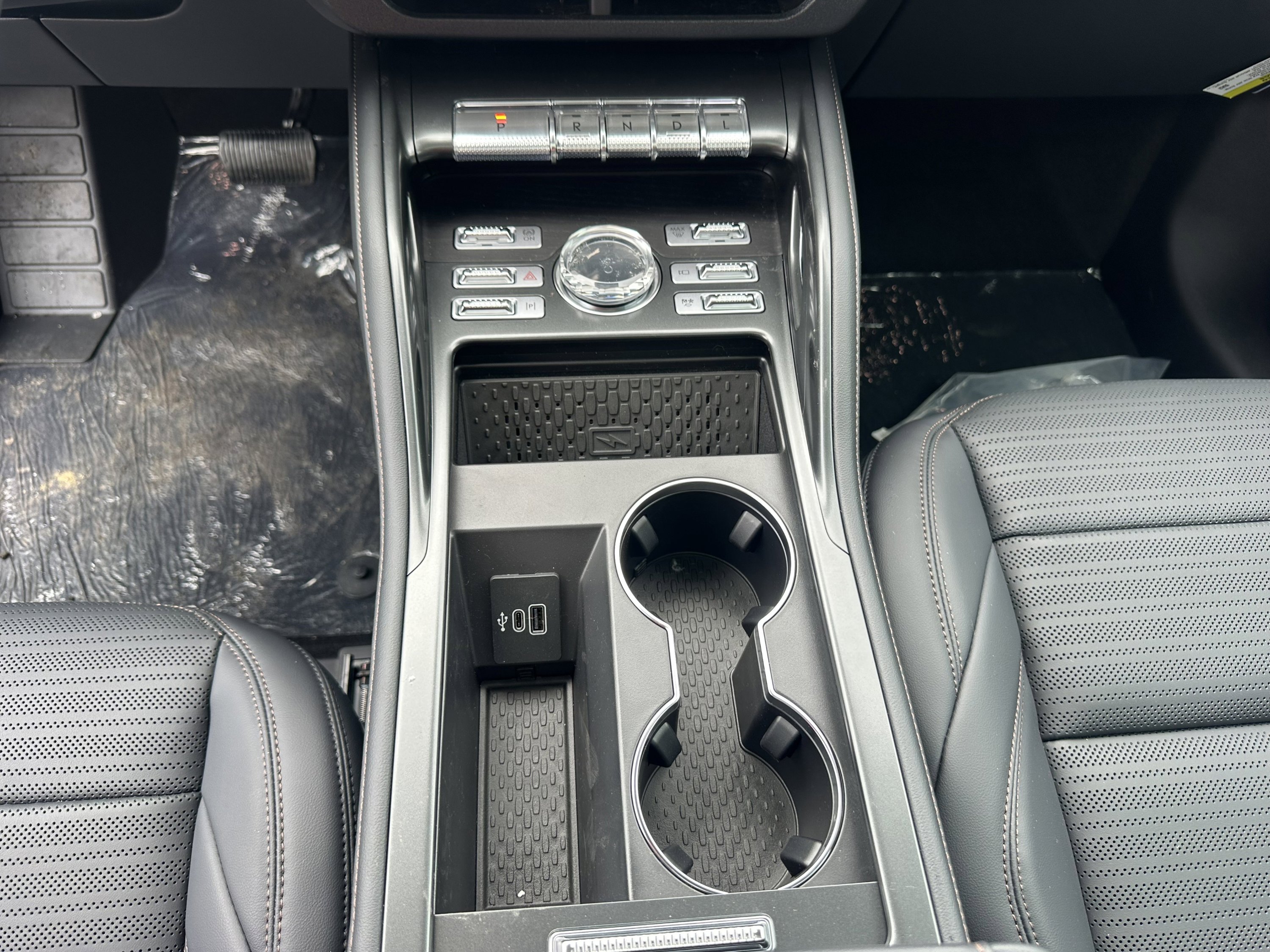 New 2026 Lincoln Nautilus Reserve w/ Jet Appearance Package image 16