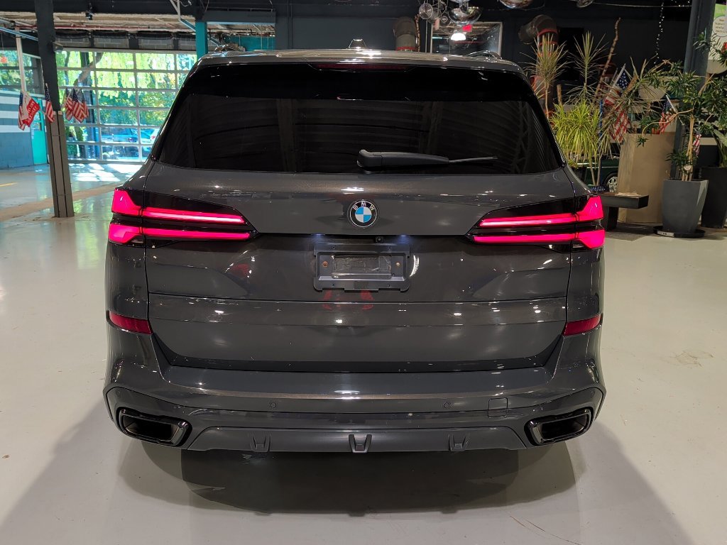 Certified 2024 BMW X5 xDrive40i w/ M Sport Package AWD/4WD image 10