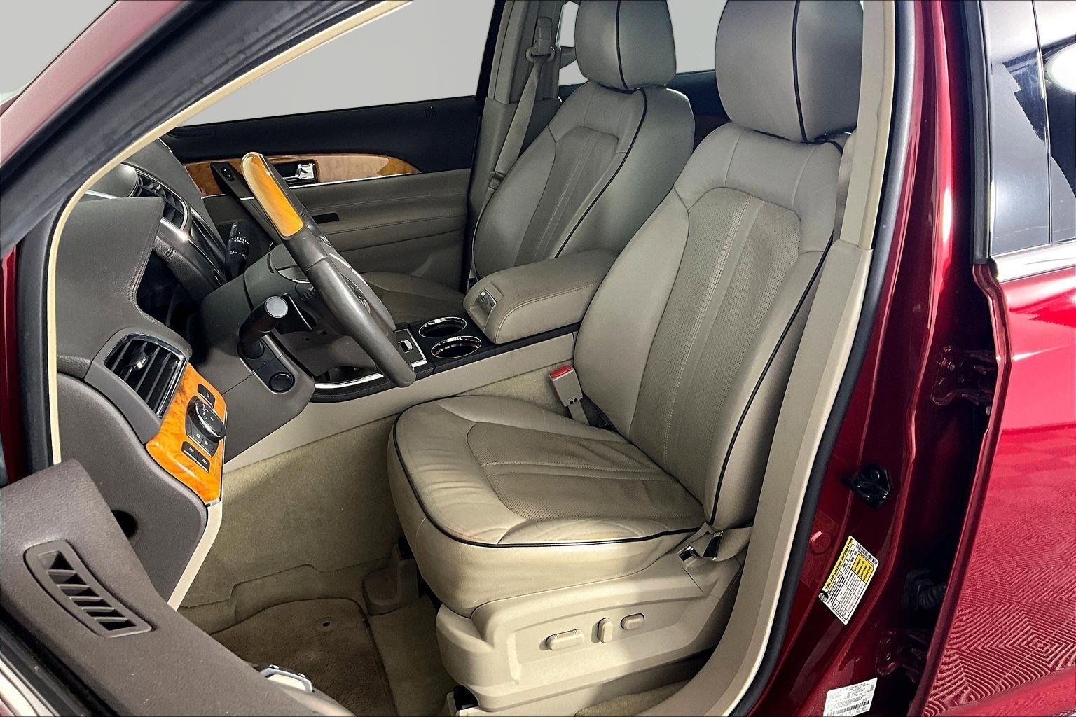 Used 2013 Lincoln MKX FWD image 20