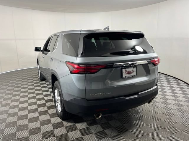 Used 2023 Chevrolet Traverse LS w/ Safety Package AWD/4WD image 5