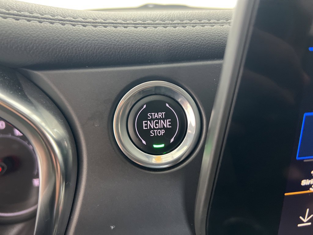 Used 2024 Chevrolet Blazer LT w/ Convenience Package FWD image 17