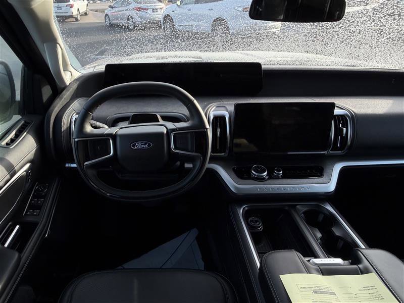 Used 2025 Ford Expedition Max Platinum image 9