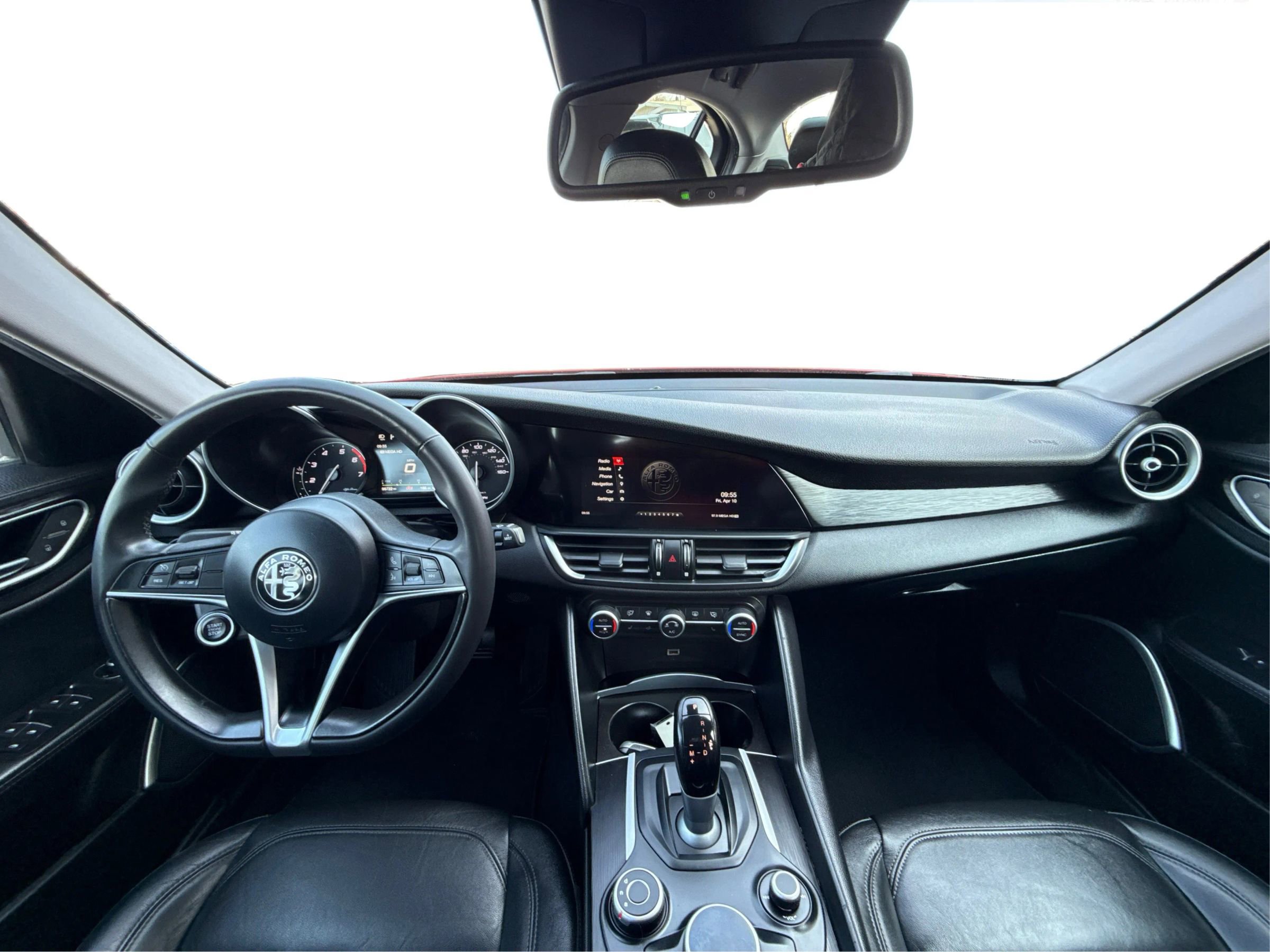 Used 2018 Alfa Romeo Giulia RWD image 19