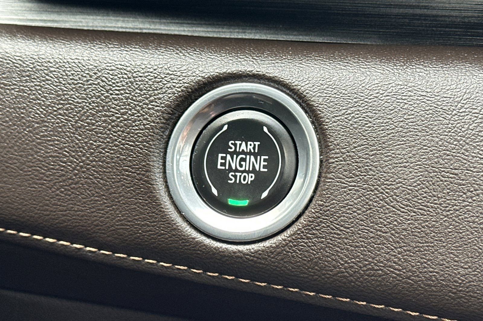 Used 2021 Cadillac Escalade Sport w/ Driver Assist Tech Package image 27