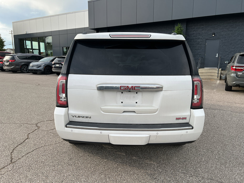 Used 2018 GMC Yukon Denali w/ Denali Ultimate Package AWD/4WD image 6