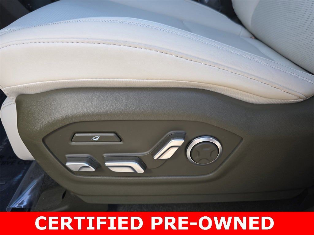 Used 2025 Hyundai Santa Fe Calligraphy image 30