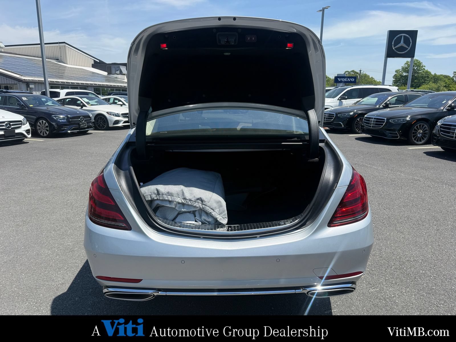 Used 2019 Mercedes-Benz S 560 Sedan image 23