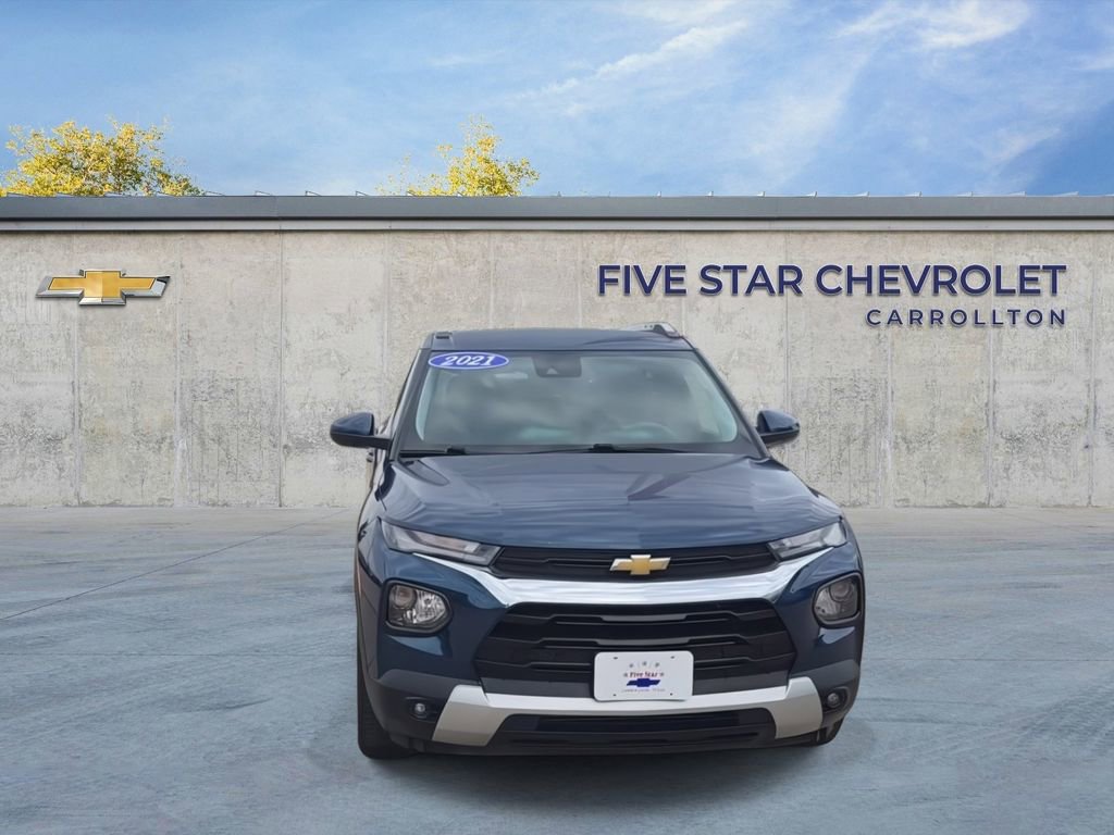 Used 2021 Chevrolet TrailBlazer LT w/ Convenience Package FWD image 3