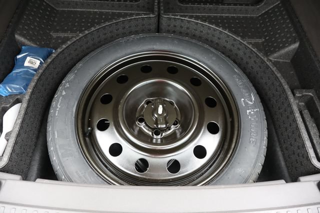 Used 2020 Lincoln Nautilus FWD w/ Equipment Group 101A image 23