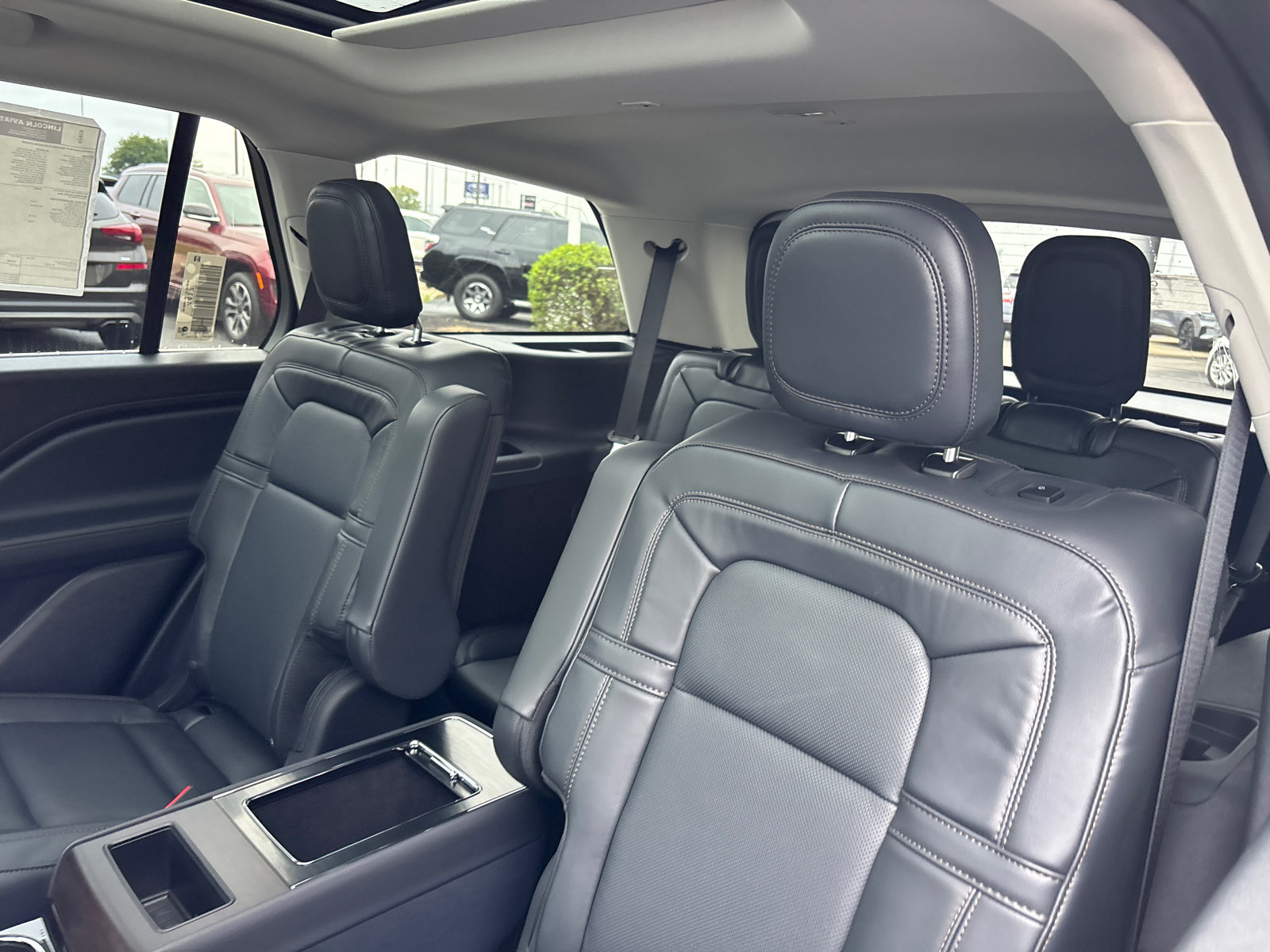 New 2027 Lincoln Aviator Reserve AWD/4WD image 25