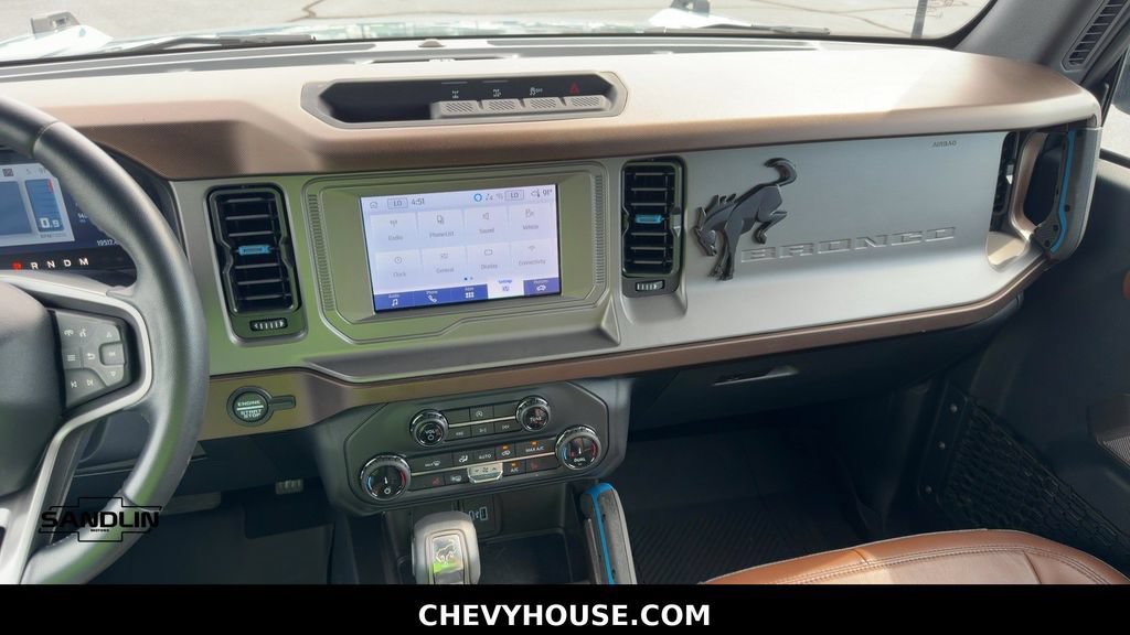 Used 2022 Ford Bronco Outer Banks AWD/4WD image 18