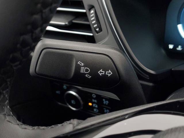 Certified 2023 Ford Escape Platinum w/ Premium Technology Package image 17