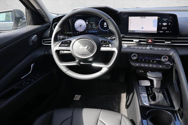 New 2026 Hyundai Elantra Limited FWD image 24