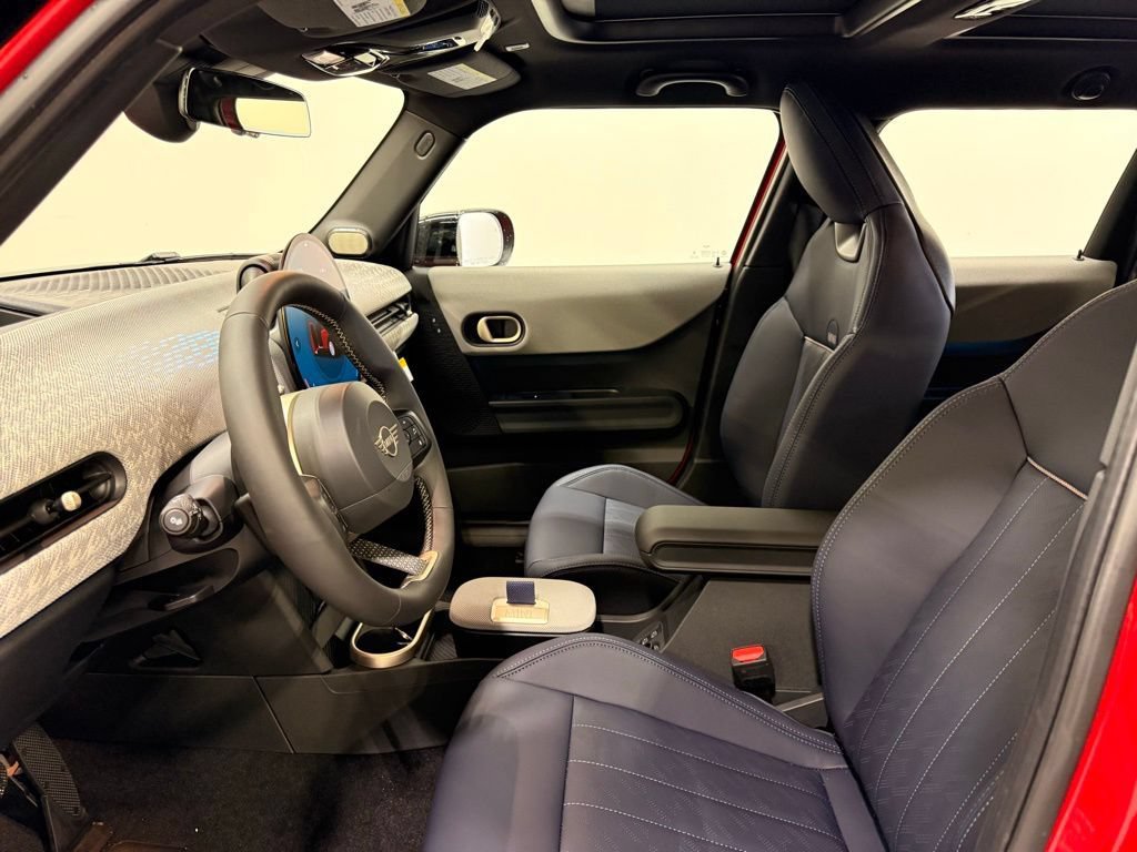 Used 2026 MINI Cooper 4-Door Hardtop FWD image 12