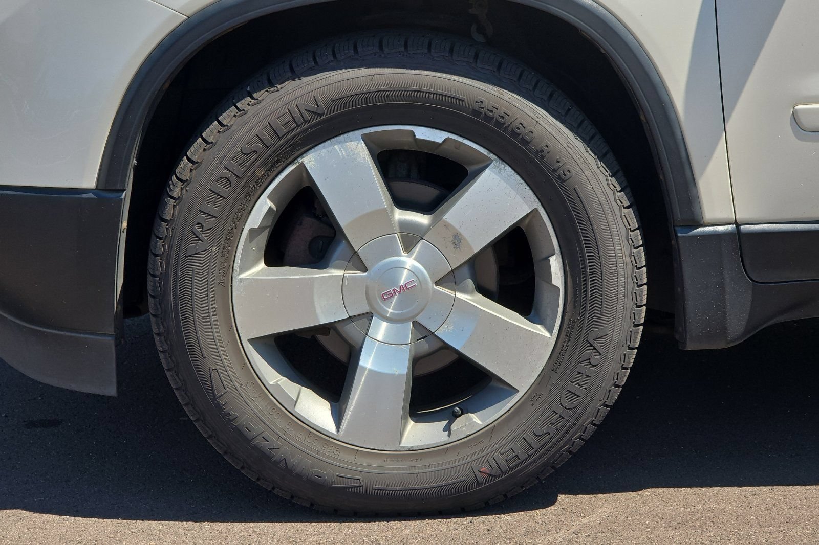 Used 2012 GMC Acadia SLT AWD/4WD image 27