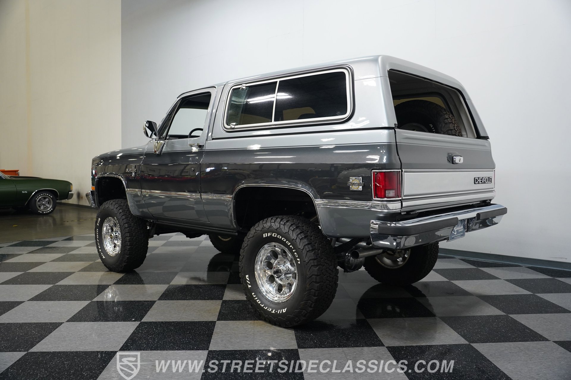 Used 1987 Chevrolet Blazer 4WD image 9