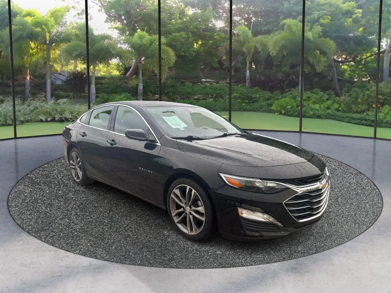Used 2022 Chevrolet Malibu LT FWD image 3