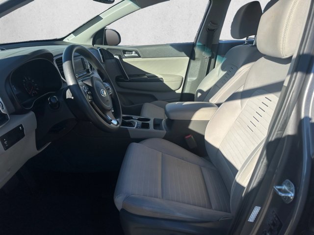 Used 2017 Kia Sportage LX w/ LX Popular Package AWD/4WD image 17