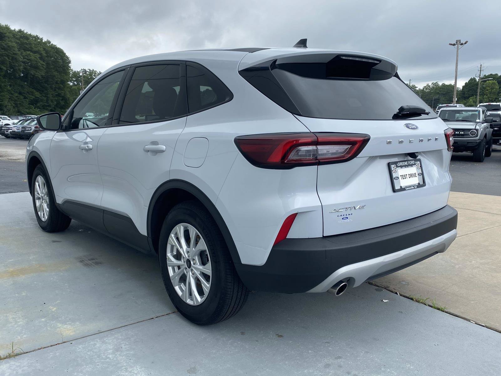 Used 2025 Ford Escape Active FWD image 9