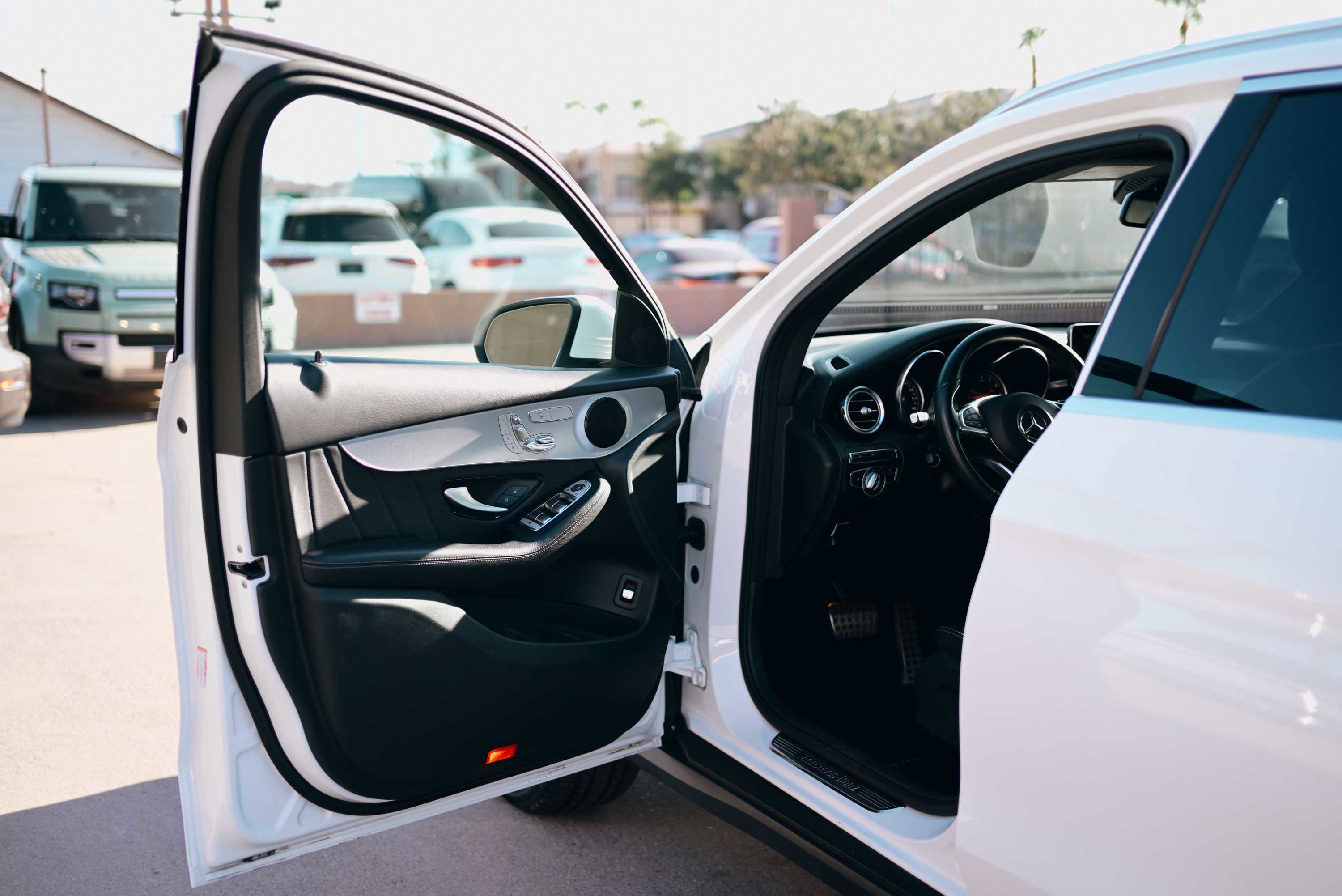 Used 2019 Mercedes-Benz GLC 300 w/ AMG Line image 7