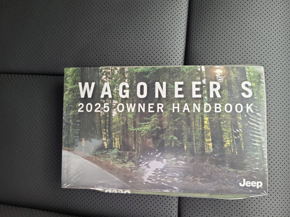 New 2025 Jeep Wagoneer Launch Edition image 34