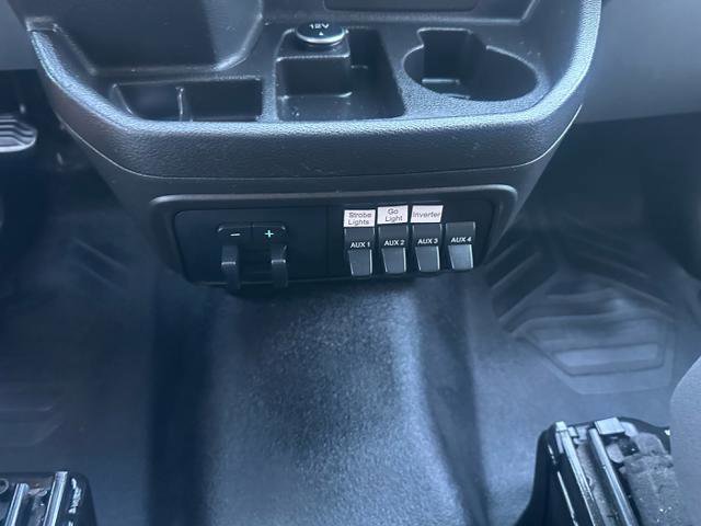 Used 2017 Ford Transit 250 130 Low Roof image 22