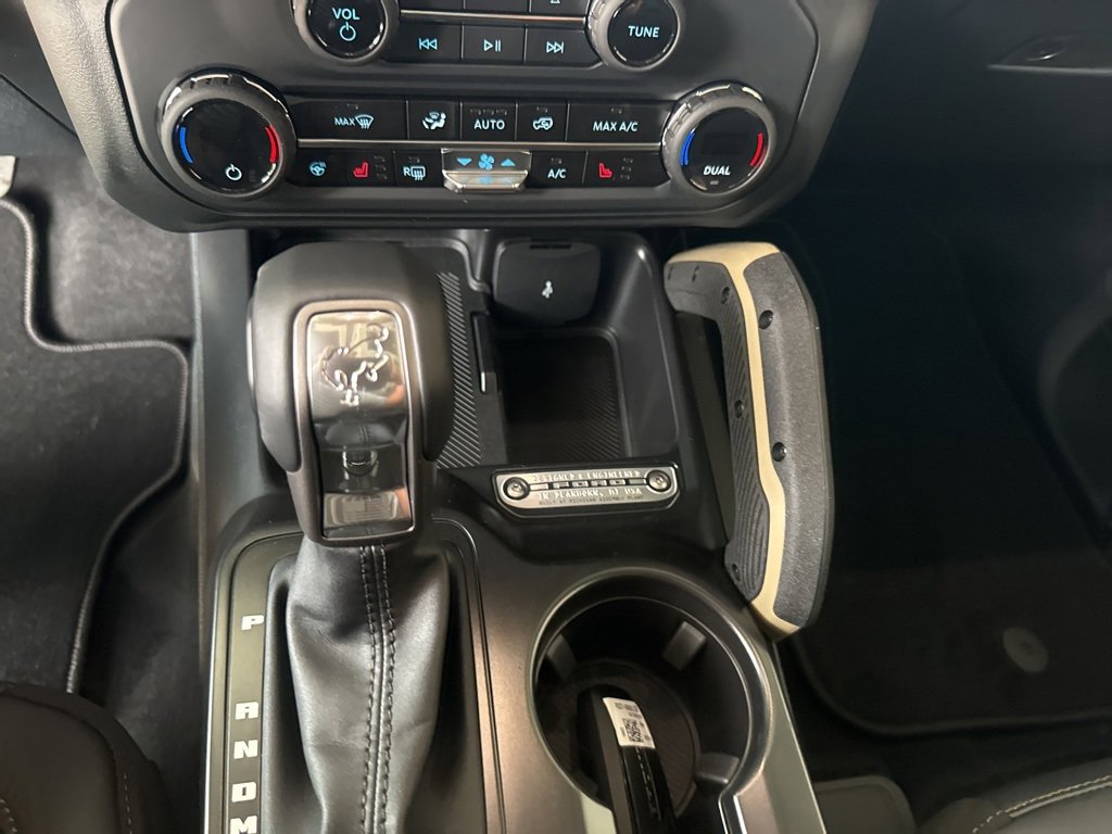 New 2025 Ford Bronco Badlands image 13