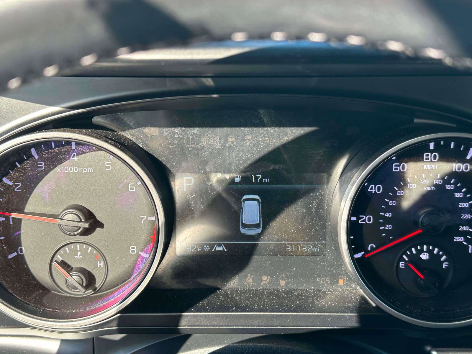 Used 2022 Kia Carnival LX image 24