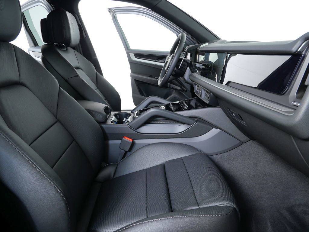 New 2026 Porsche Cayenne image 20
