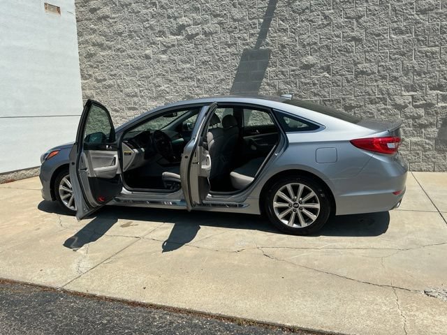 Used 2017 Hyundai Sonata Limited FWD image 16