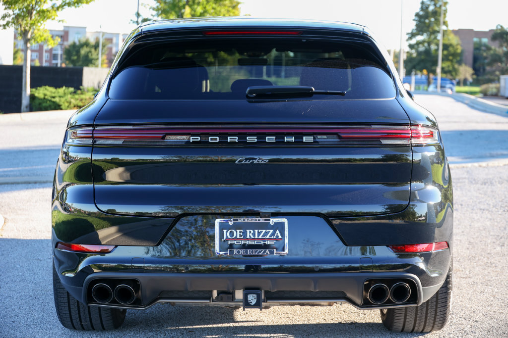 Certified 2025 Porsche Cayenne Turbo AWD/4WD image 24