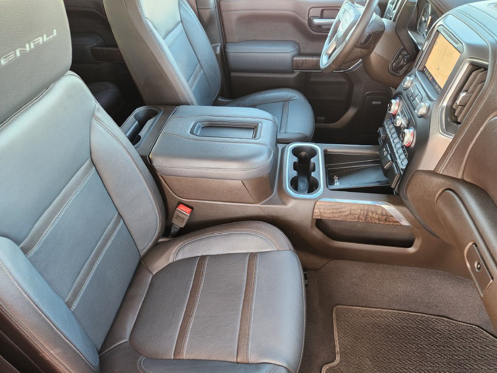 Used 2022 GMC Sierra 1500 Denali w/ Driver Alert Package II AWD/4WD image 14