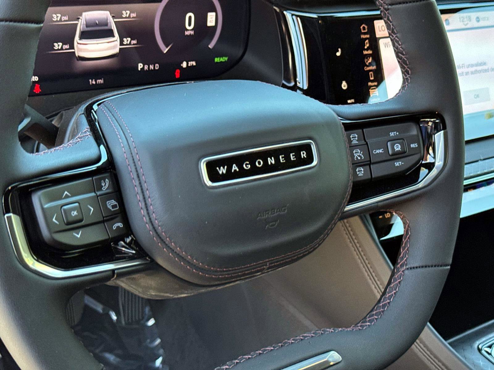 Used 2025 Jeep Wagoneer Limited image 13