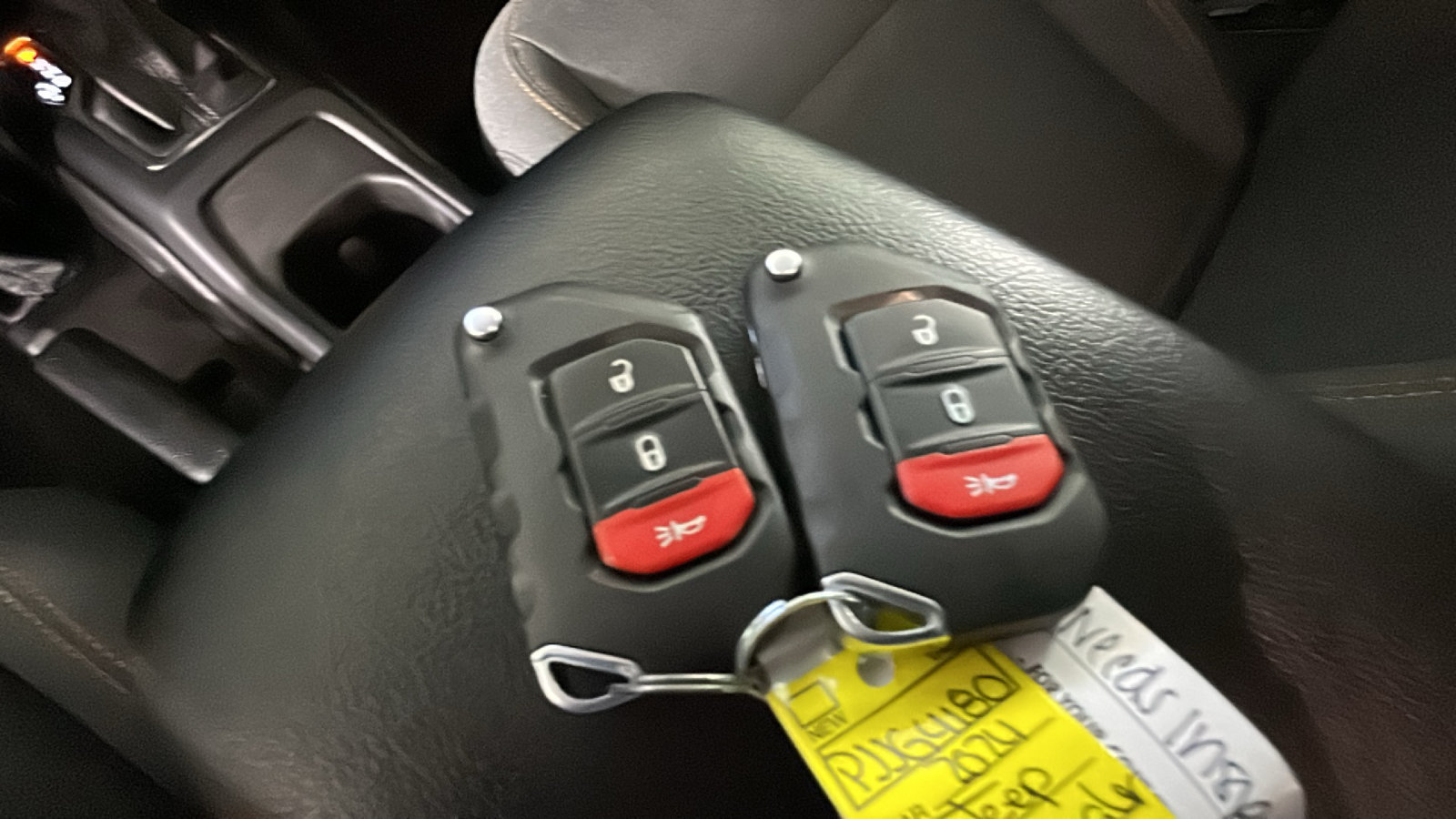 Used 2024 Jeep Wrangler Unlimited AWD/4WD image 24