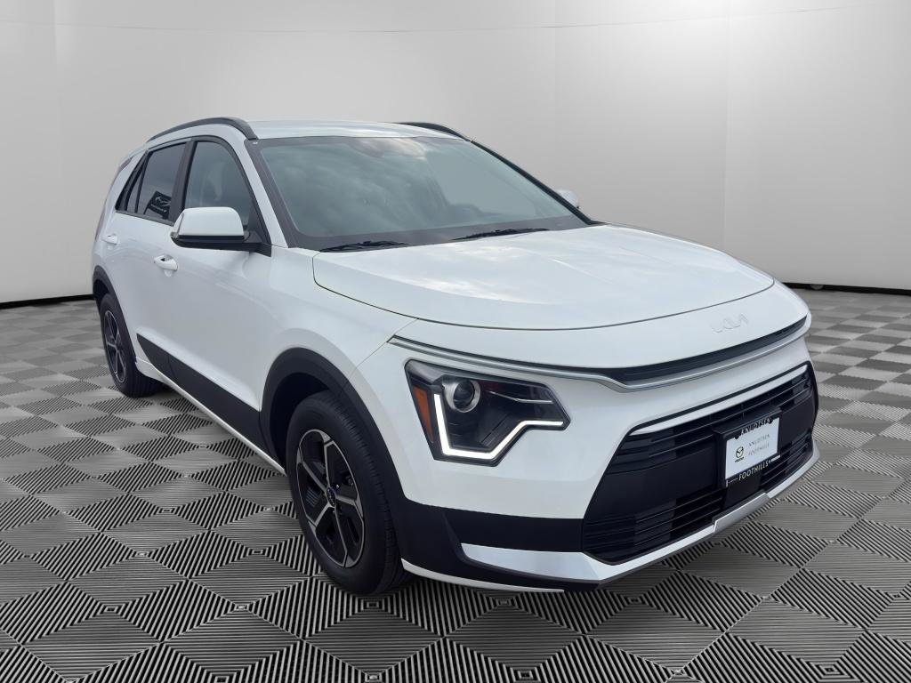 Used 2025 Kia Niro EX