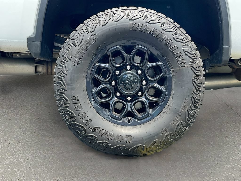 Used 2025 Chevrolet Silverado 2500 ZR2 w/ ZR2 Bison Edition AWD/4WD image 31