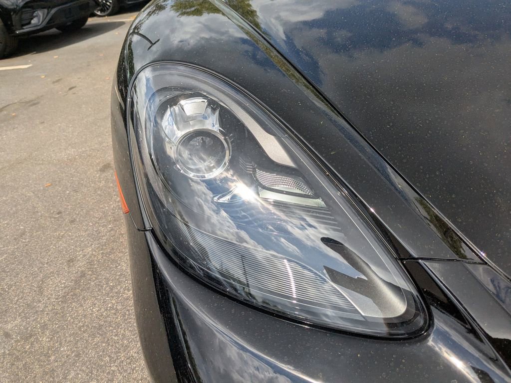 Used 2018 Porsche 718 Boxster GTS image 18