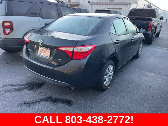 Used 2015 Toyota Corolla LE FWD image 2