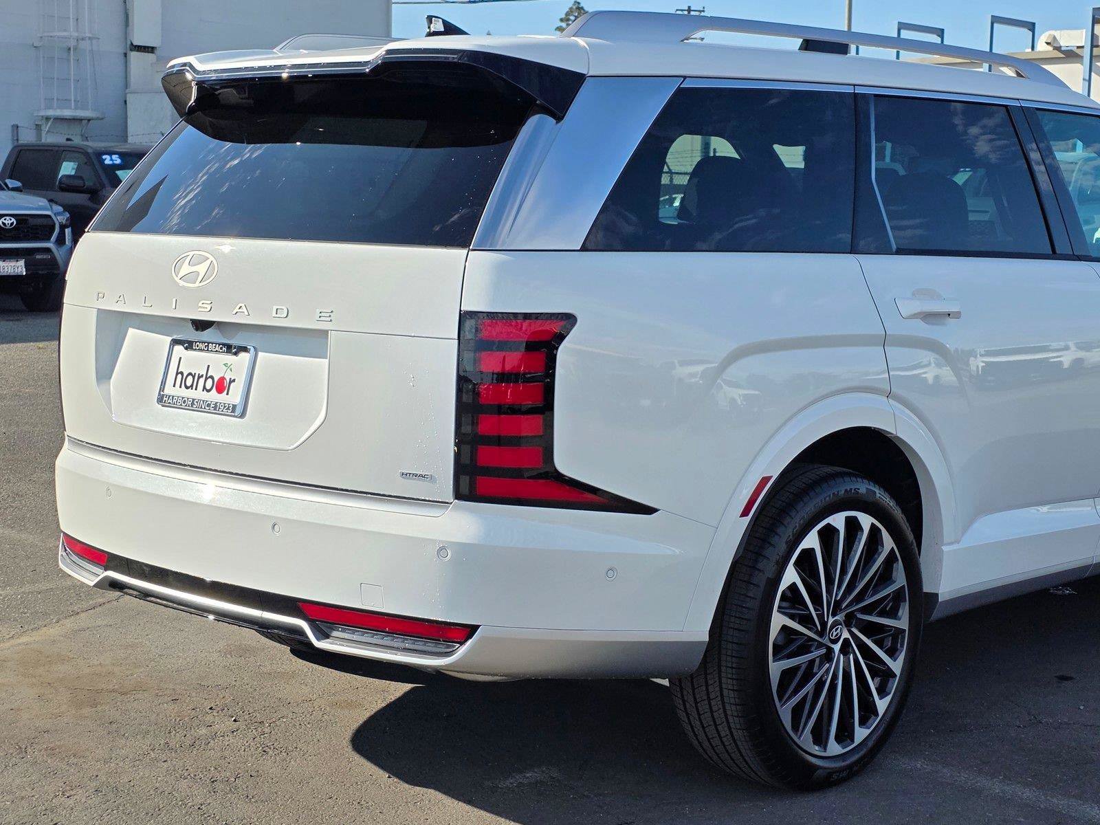New 2026 Hyundai Palisade Calligraphy AWD/4WD image 11