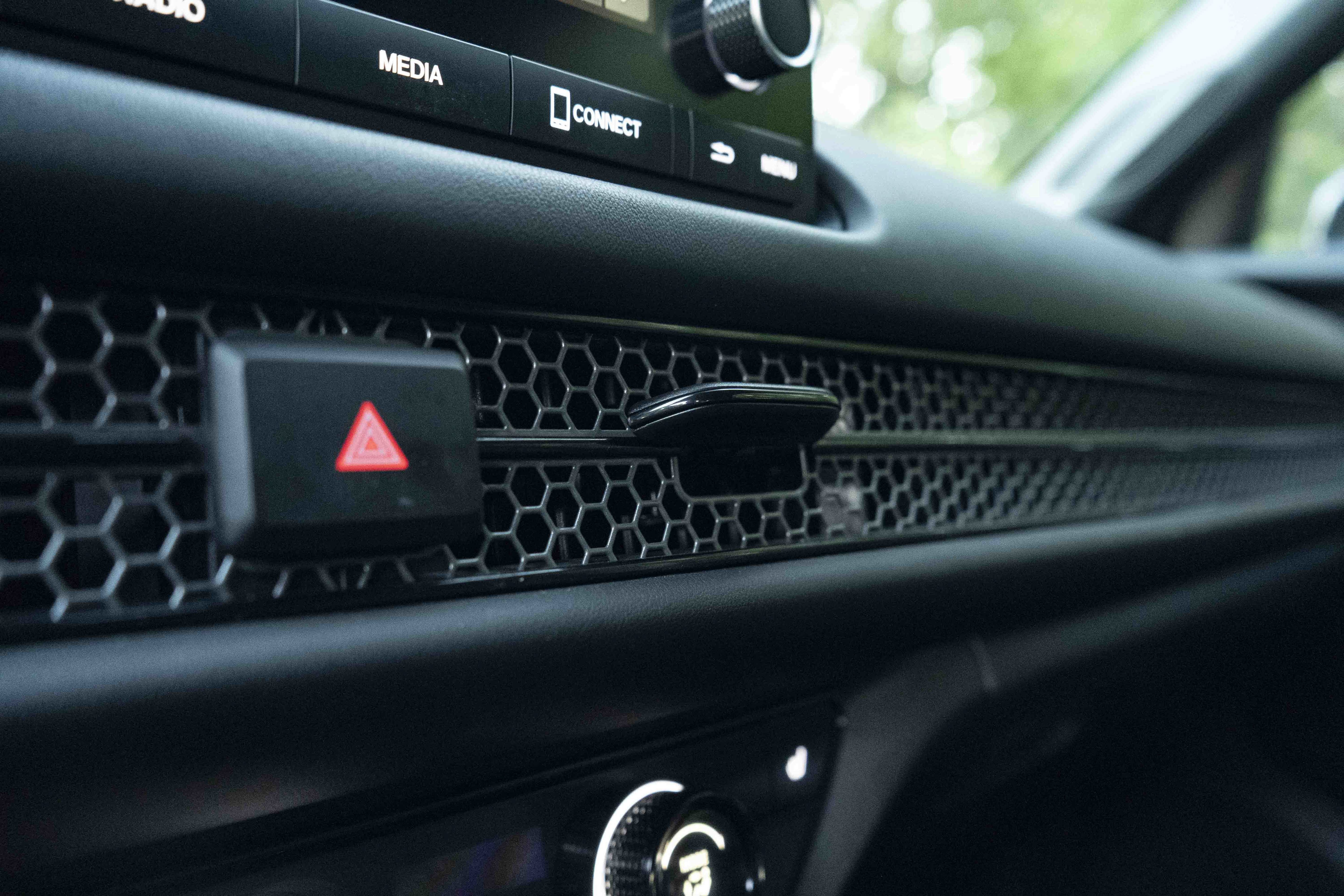 Certified 2025 Honda HR-V Sport image 34