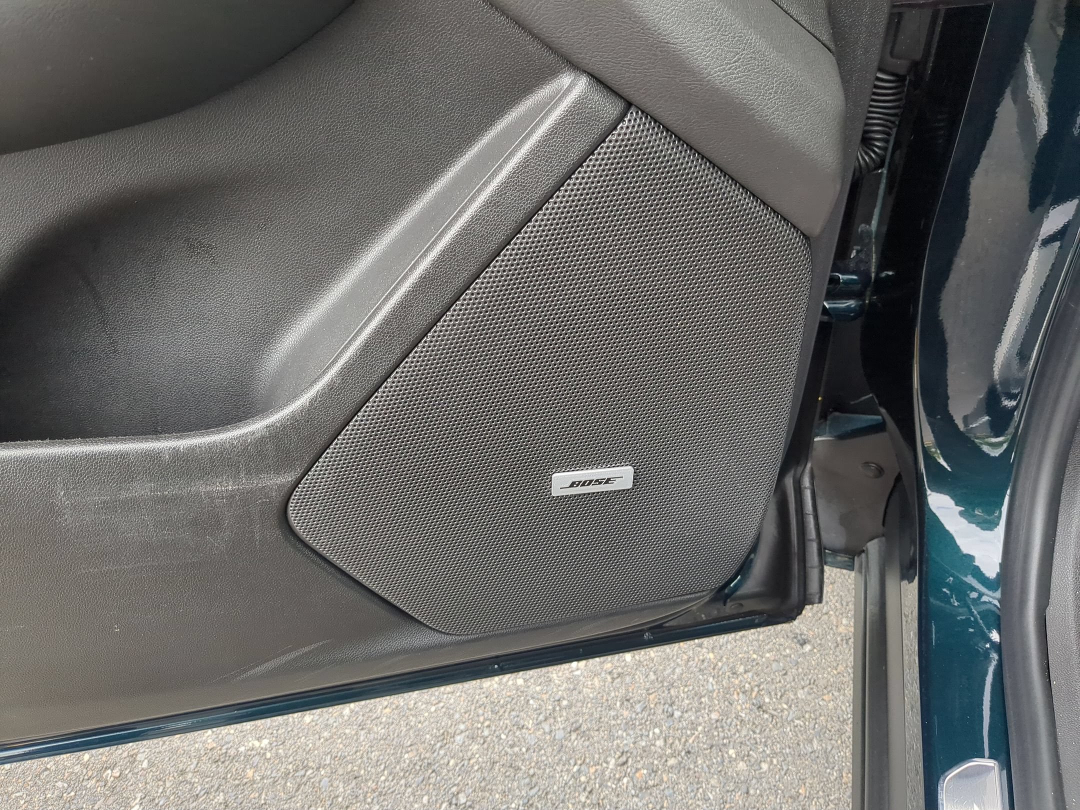 Certified 2024 Cadillac XT6 Luxury w/ LPO, Floor Liner Package AWD/4WD image 22