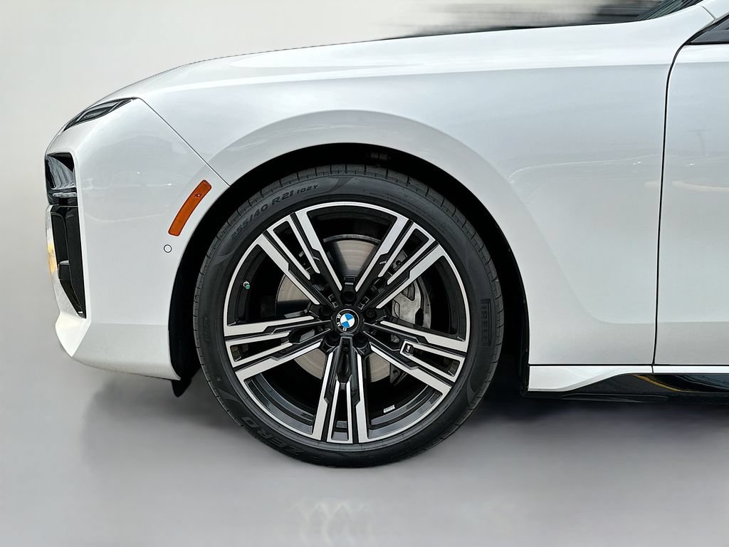 Used 2023 BMW 740i RWD image 33