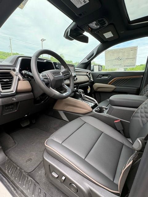 New 2026 GMC Canyon Denali AWD/4WD image 14