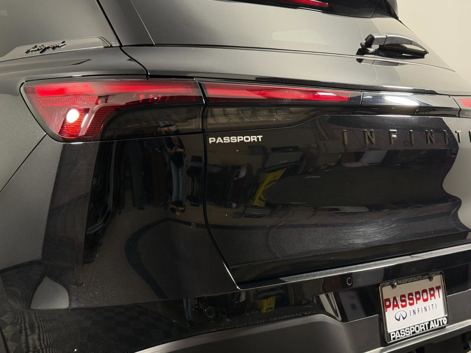 Used 2026 INFINITI QX60 Autograph w/ Dark Cargo Package image 6