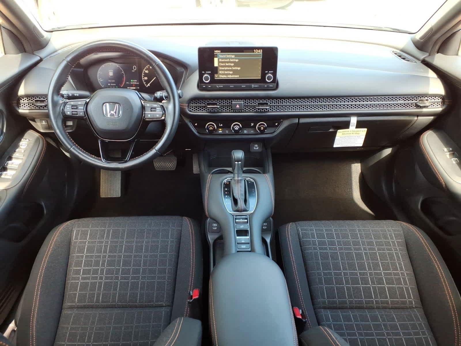 Used 2025 Honda HR-V Sport image 11