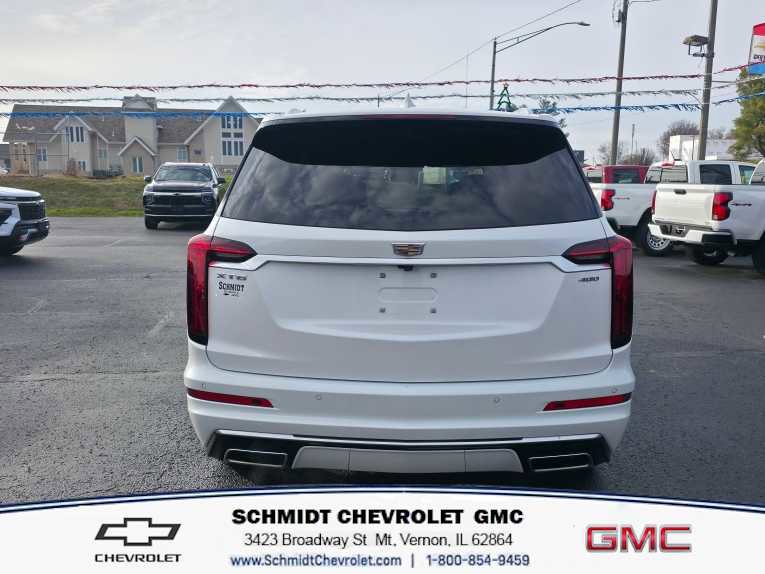 Used 2025 Cadillac XT6 Premium Luxury image 6